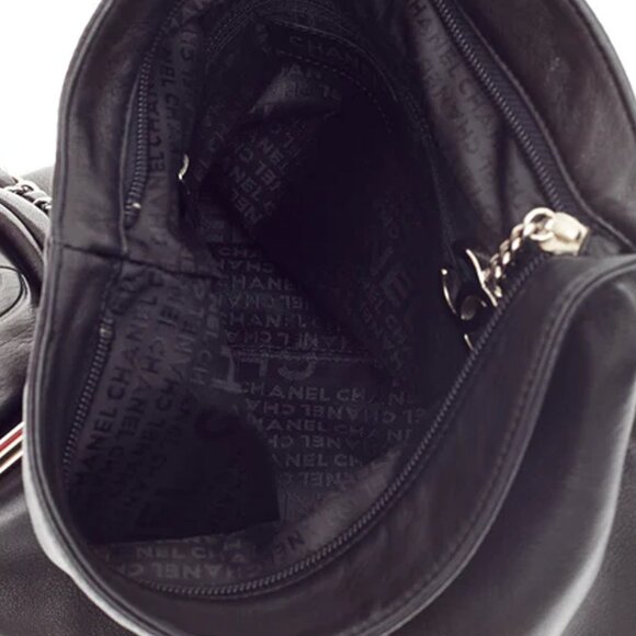 Authentic CHANEL Medium Ultimate soft Hobo Bag - Picture 4 of 11